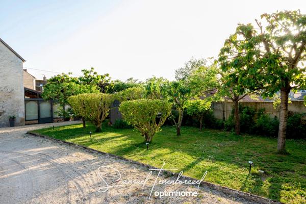 Maison de caractère en pierre avec piscine – 160 m² – ERNES (14270)