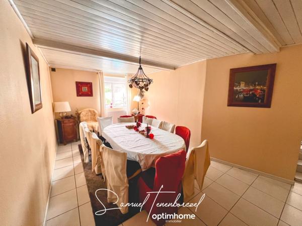 Maison de caractère en pierre avec piscine – 160 m² – ERNES (14270)