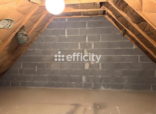 Maison
         6 pièces
        - 120 m² Exclusivité 379 000 € *