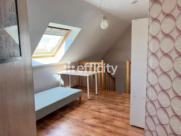 Maison
         6 pièces
        - 120 m² Exclusivité 379 000 € *