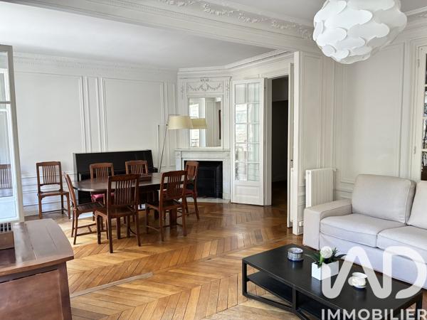 Location appartement 5 pièces 107 m² Paris 15