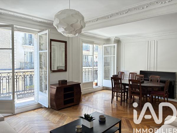 Location appartement 5 pièces 107 m² Paris 15