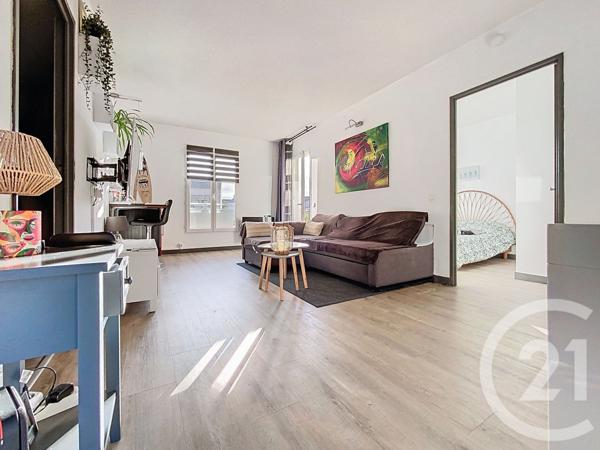 Appartement F2 à vendre  2 pièces - 50,15 m2 ROCHEFORT - 17