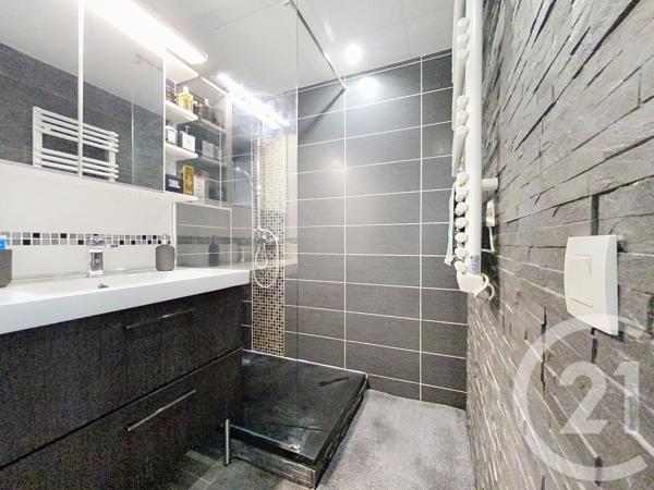 Appartement F2 à vendre  2 pièces - 50,15 m2 ROCHEFORT - 17