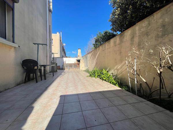 Marignane - À vendre un appartement de type 4 avec jardin dans une résidence fermée