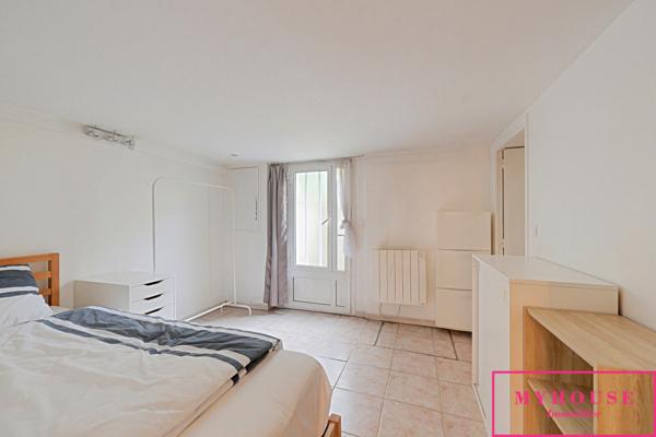 Maison
                                                                                                                                                                                                                                                                                                                        6 pièce(s)                                                                                                                                                                                                          4 chambre(s)                                                                                                                                                                                                          115  m²