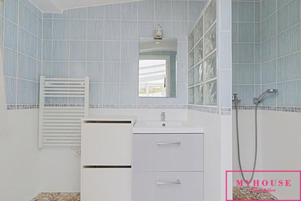 Maison
                                                                                                                                                                                                                                                                                                                        6 pièce(s)                                                                                                                                                                                                          4 chambre(s)                                                                                                                                                                                                          115  m²