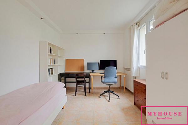 Maison
                                                                                                                                                                                                                                                                                                                        6 pièce(s)                                                                                                                                                                                                          4 chambre(s)                                                                                                                                                                                                          115  m²