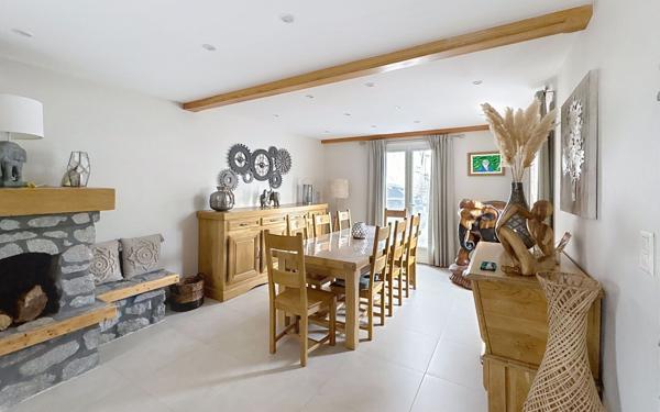 Maison à vendre    4 pièces •  L'Hôpital-le-Grand