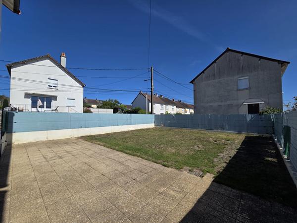 Maison  5 pièce(s)  Le Mans quartier Croix georgette avec 3 chambres, cuisine équipé, garage, terrain, proche écoles, commerces