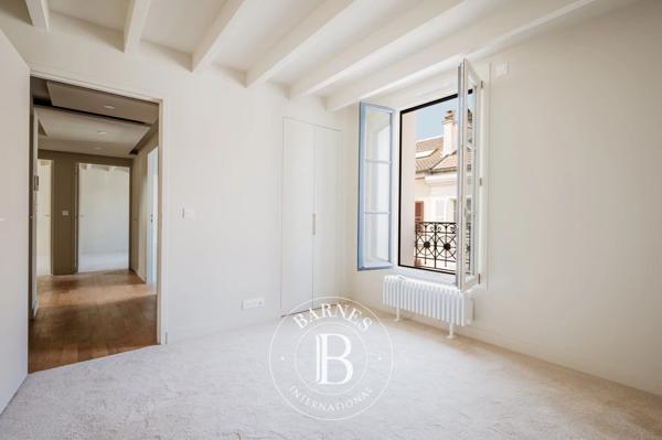 Clichy, Duplex 3 Chambres -  145 m² à vendre