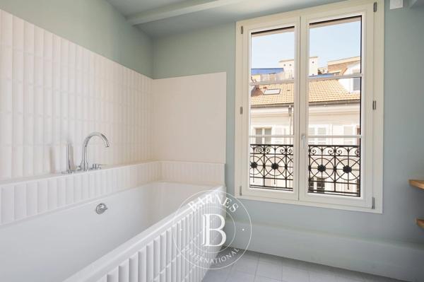 Clichy, Duplex 3 Chambres -  145 m² à vendre