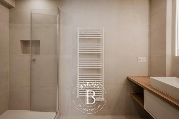 Clichy, Duplex 3 Chambres -  145 m² à vendre