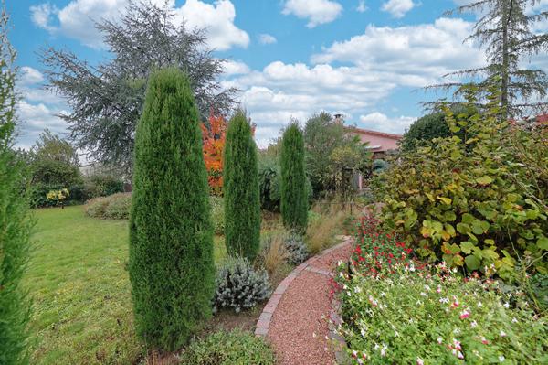 Maison Montaigu Vendee