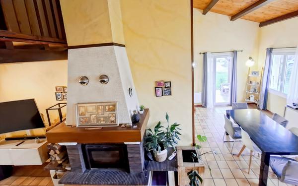 Maison à vendre    5 pièces •  Pompignan