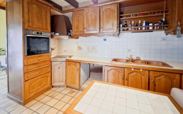 Maison à vendre    5 pièces •  Pompignan