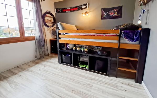 Maison à vendre    5 pièces •  Pompignan