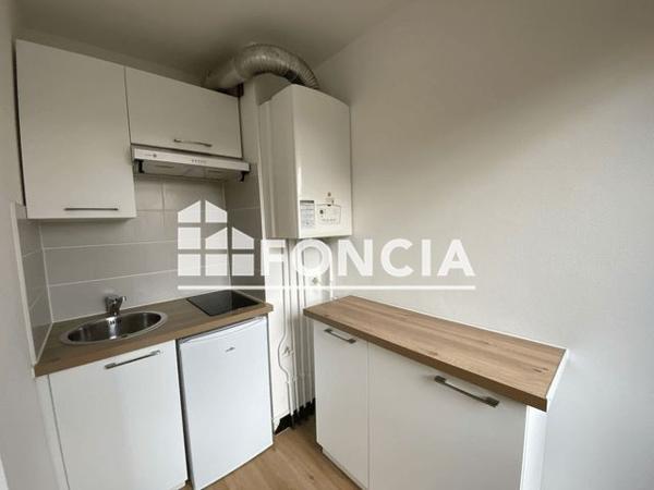 Location Studio 24.5 m² - 41/43 RUE DU GENERAL BORDAS Talence 33400