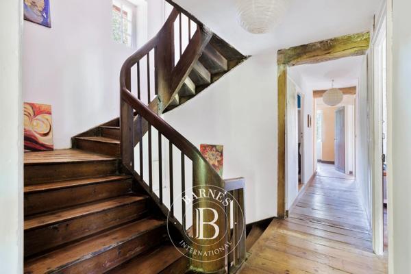 Saint-Pée-sur-Nivelle, Maison 5 Chambres -  230 m² à vendre