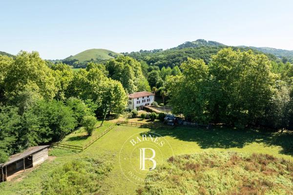 Saint-Pée-sur-Nivelle, Maison 5 Chambres -  230 m² à vendre
