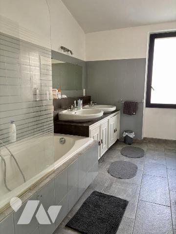 Divatte-Sur-Loire, maison en pierre avec piscine et vue panoramique  