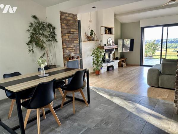 Divatte-Sur-Loire, maison en pierre avec piscine et vue panoramique  