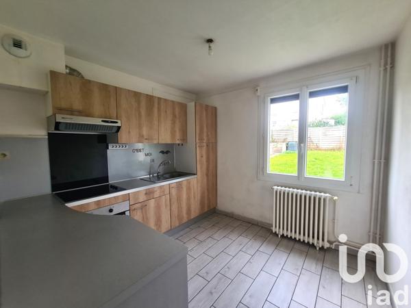 Maison traditionnelle 5 pièces de 95 m² à Chaniers (17610)