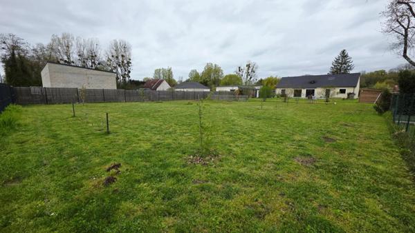MARMAGNE TERRAIN CONSTRUCTIBLE 850M²