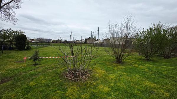 MARMAGNE TERRAIN CONSTRUCTIBLE 850M²