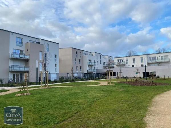 Appartement à louer 3 pièces 61.72m² Chartres (28000)