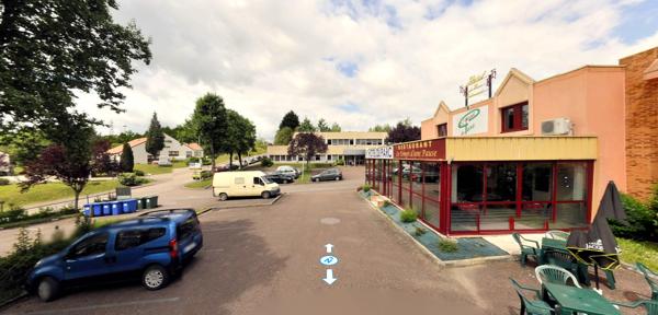 Local Commercial
        
        - 1000 m² 496 800 €*