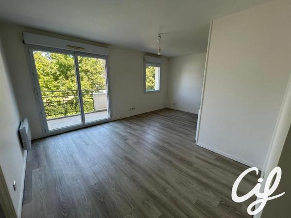 Appartement T2 NANTES L Eraudière - 37.1 m2  158 000 Euros