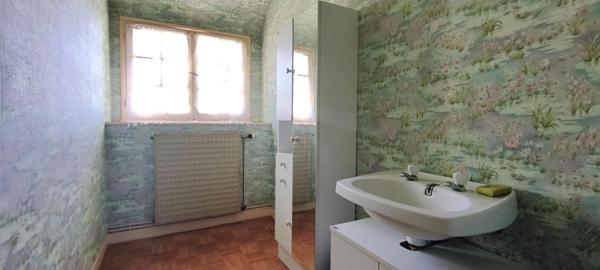 Exclusivité!! Côtes d'Armor. 22210 Plémet, Maison en pierres, 2 chambres, dépendances, garage et terrain