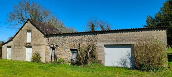 Exclusivité!! Côtes d'Armor. 22210 Plémet, Maison en pierres, 2 chambres, dépendances, garage et terrain