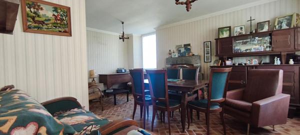 Exclusivité!! Côtes d'Armor. 22210 Plémet, Maison en pierres, 2 chambres, dépendances, garage et terrain