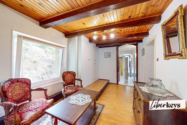 EXCLUSIVITÉ Maison avec gîte, dépendances et potentiel d'aménagement à Rombach-le-Franc