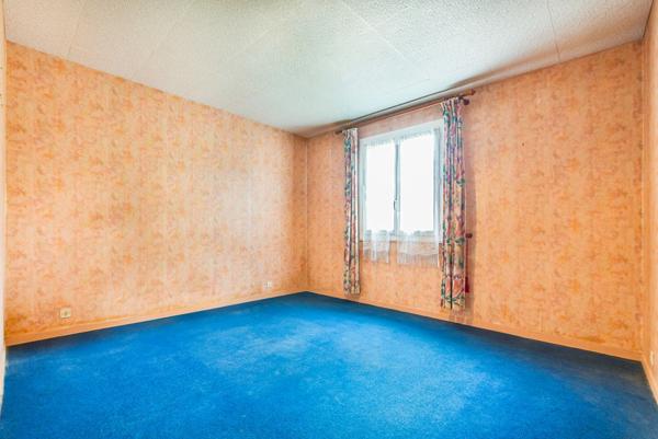 Charmante Maison à Vendre à Brie-Comte-Robert - 5 Chambres et Grand Jardin !