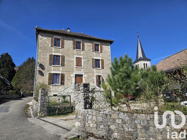 Immeuble à vendre 240 m² Colomieu