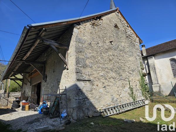 Immeuble à vendre 240 m² Colomieu