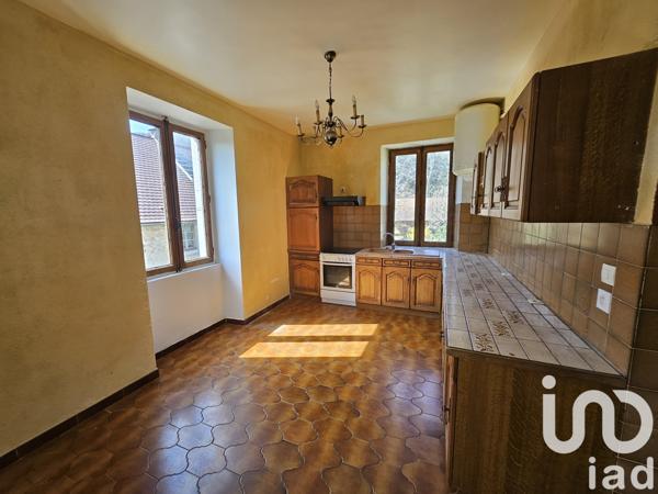 Immeuble à vendre 240 m² Colomieu