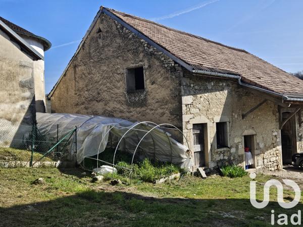 Immeuble à vendre 240 m² Colomieu