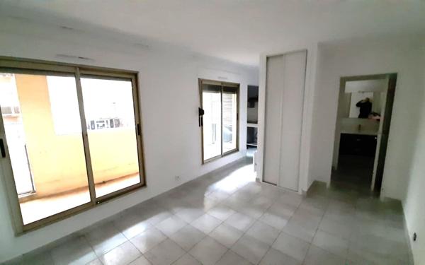 Appartement à vendre    1 pièce • 23,70 m2 Cagnes-sur-Mer
