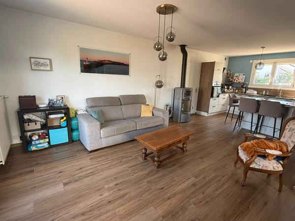 Maison agréable 5 pièces à vendre à Saint Armel - Emplacement idéal et calme