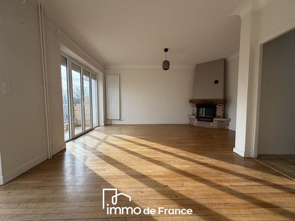 RODEZ, Maison de ville Type 5 sur une parcelle de 224 m²