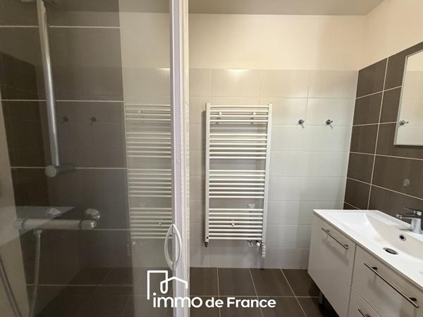 RODEZ, Maison de ville Type 5 sur une parcelle de 224 m²