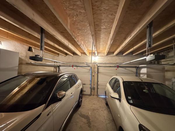 Propriété familiale avec parc et tennis