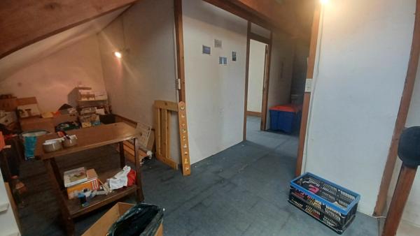 Maison à vendre    5 pièces • 102,28 m2 Saint-Étienne-de-Saint-Geoirs