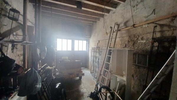 Maison à vendre    5 pièces • 102,28 m2 Saint-Étienne-de-Saint-Geoirs