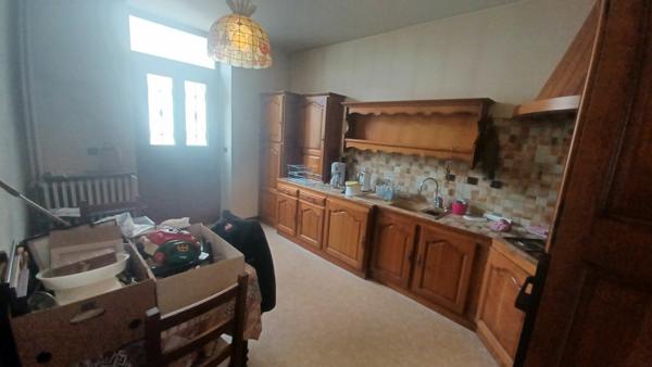 Maison à vendre    5 pièces • 102,28 m2 Saint-Étienne-de-Saint-Geoirs