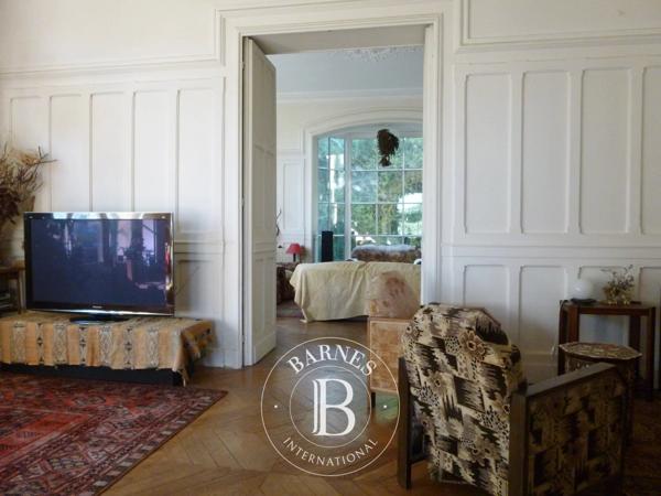 Saint-Prix, Maison 7 Chambres -  375 m² à vendre